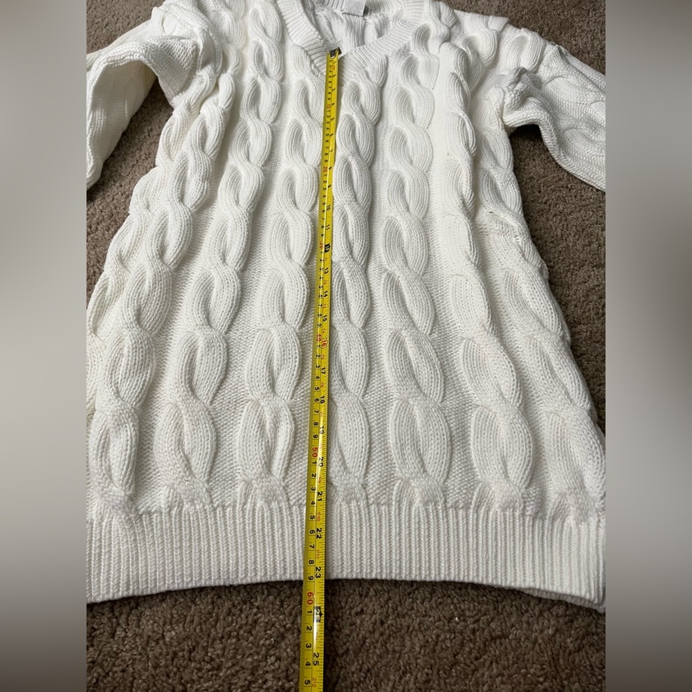 Women's V-neck Sweater - Picture 5 of 8